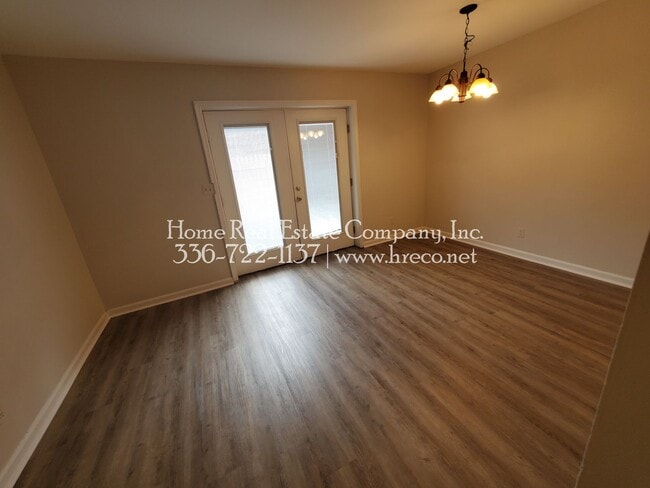 Photo - 1437 Brookwood Dr