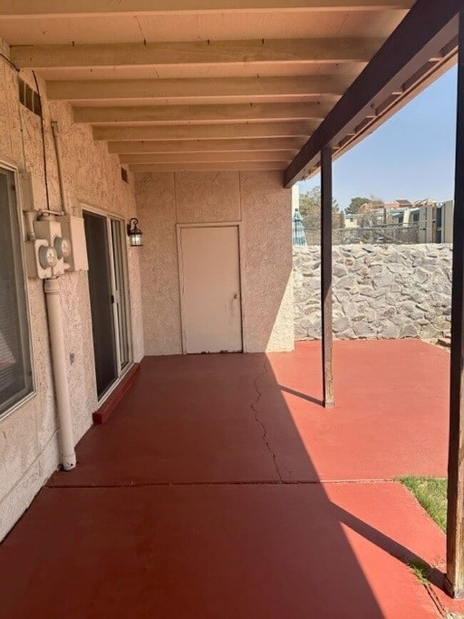 Photo - 2 Bed, 2 Bath Townhome