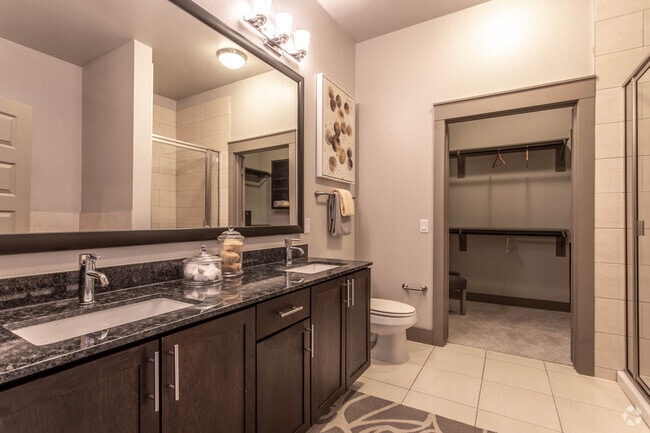 2 BR, 2 BA - 1222 SF