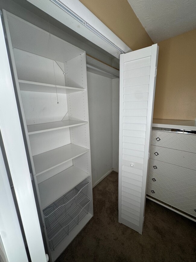 Photo - 8229 Frost St N