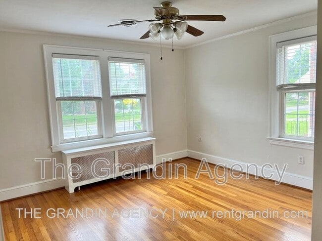 Photo - 1668 Brandon Avenue Southwest