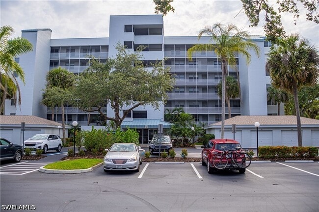 290 Naples Cove Dr Unit 2204