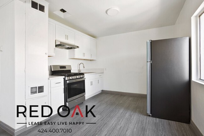 Photo - 5218 Latham St Unit 7