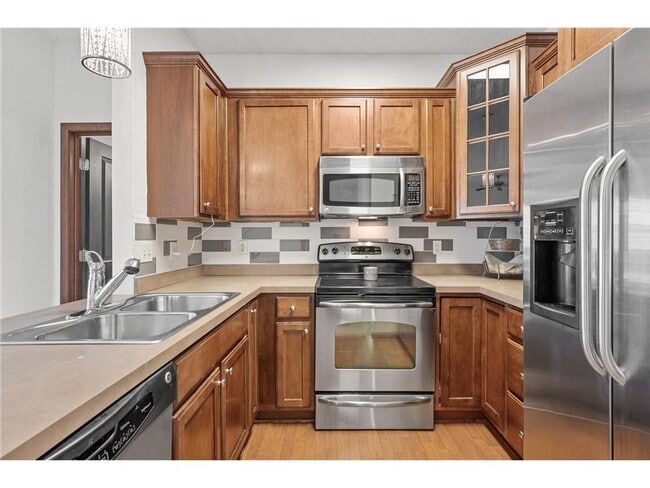 Building Photo - Awesome otesgo property for lease, 3 beds 2 baths, updates through-out!