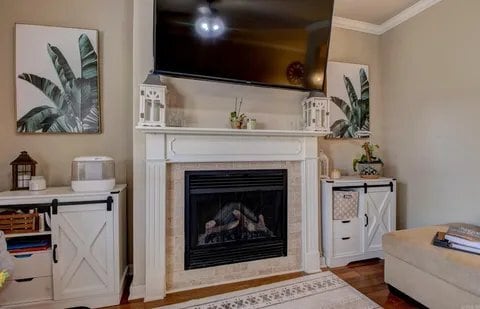 Photo - 204 Tivoli Ln