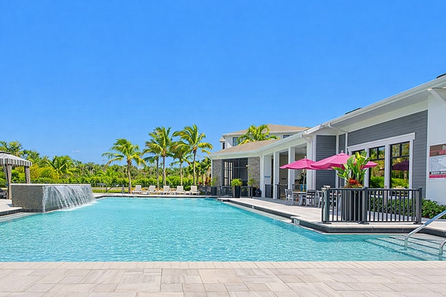 Building Photo - 81 West