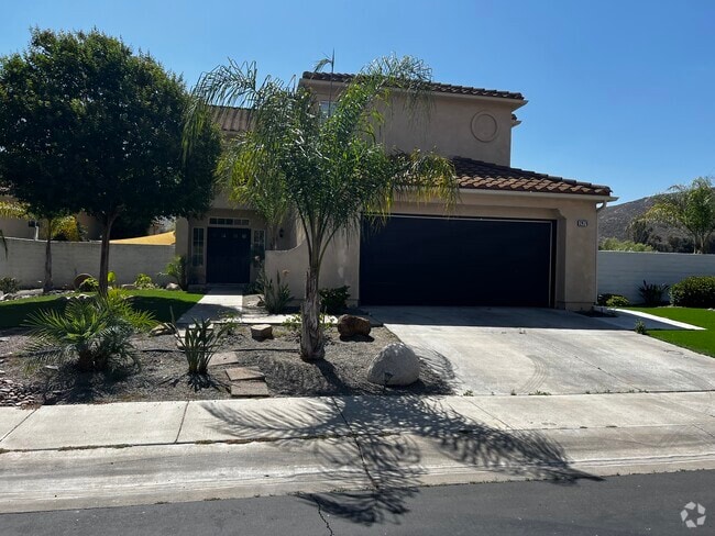 Building Photo - 2476 Fallbrook Pl Rental