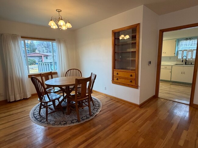 Photo - 181 W Custer Ave