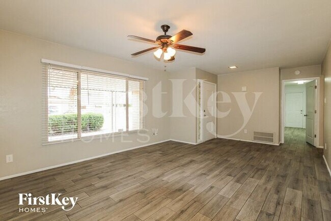 Photo - 15234 N 51st Dr