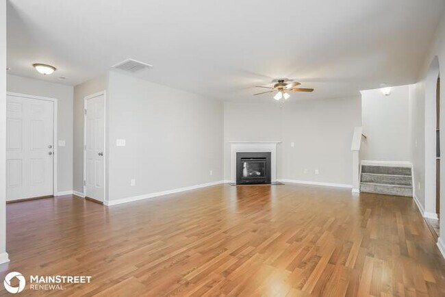 Photo - 1013 Collington Dr, Mebane, NC 27302