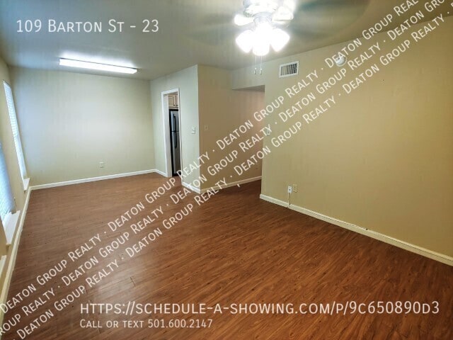 Building Photo - 109 Barton St Unit 23