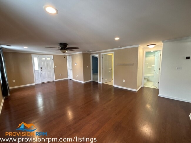 Photo - 114 Dorchester Rd