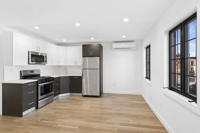 Cocina y sala de estar - 602 Lexington Ave Unidad Apartment 2