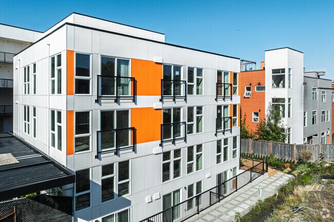 Photo - Columbia City