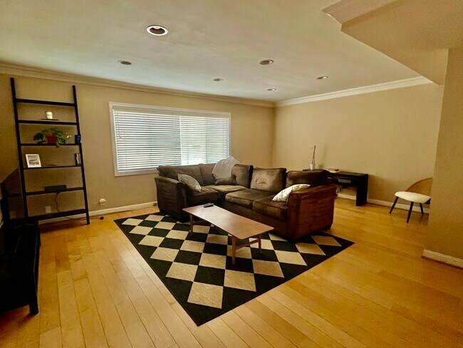 Open Floor Plan Living Room - 11646 Chenault St Unit 12