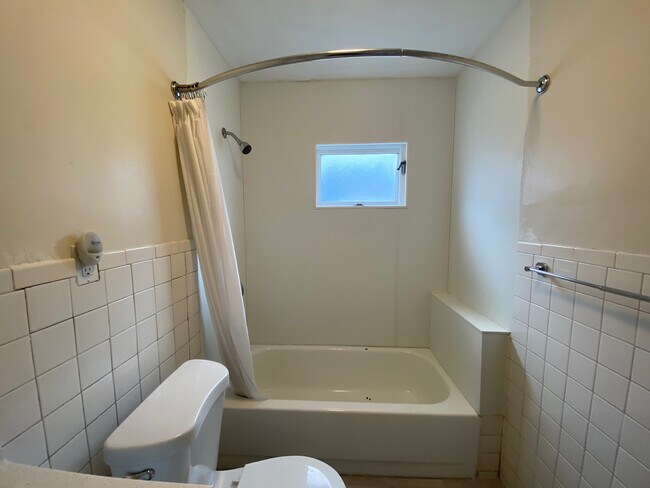 Photo - 509 Hinman Ave