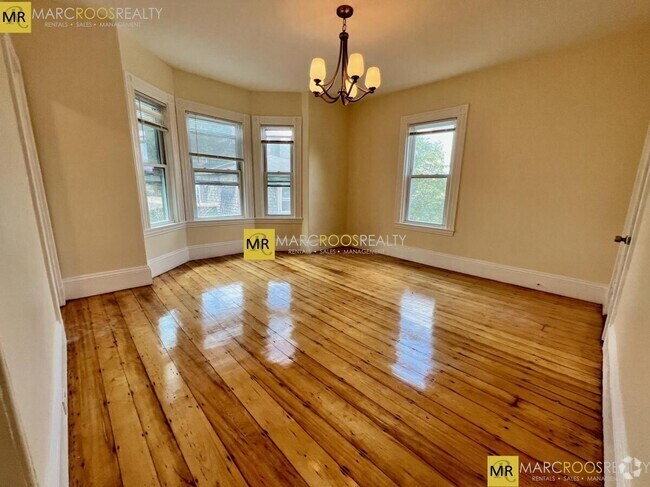 Building Photo - 20 Anita Ter Unit 3 Rental