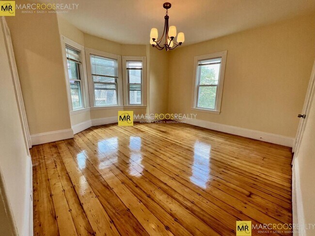 Photo - 20 Anita Ter Condo Unit 3