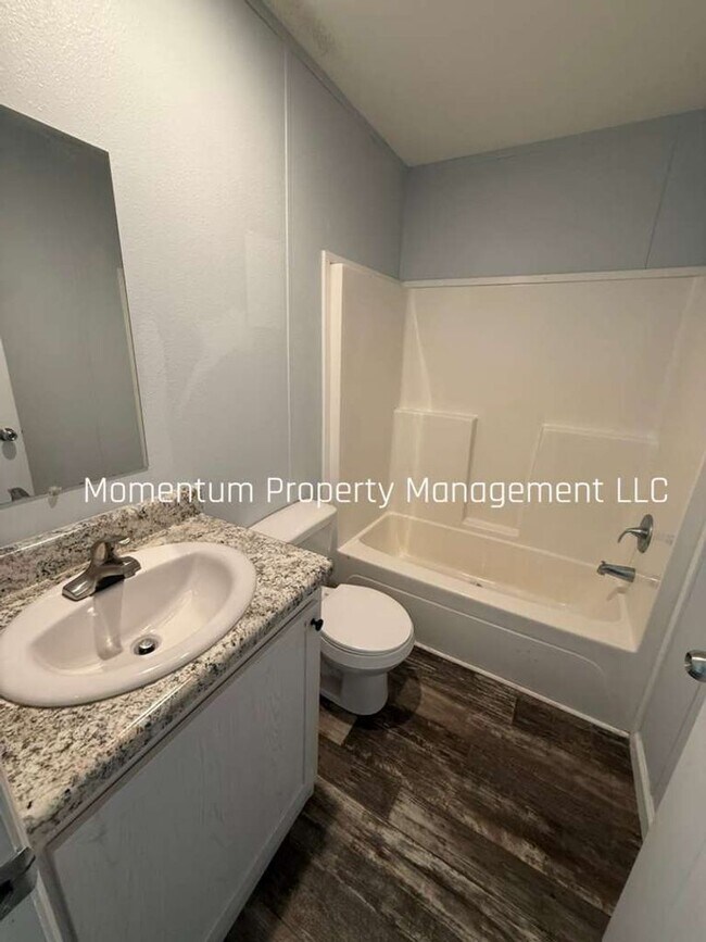 10704 Fran St