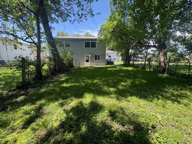Photo - 33514 Berville Ct