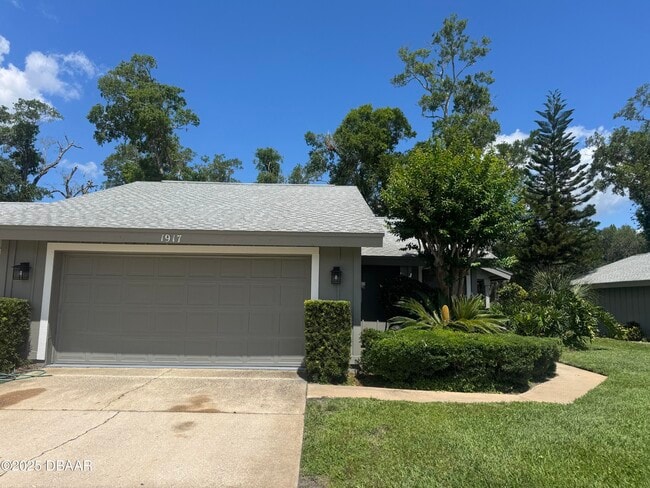 Building Photo - 1917 Goldenrod Way Unit 29