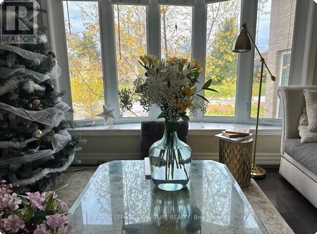 Photo - 1353 Sheldon Ave