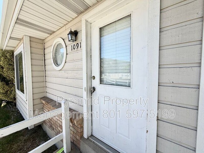 1091 Shepard Ln