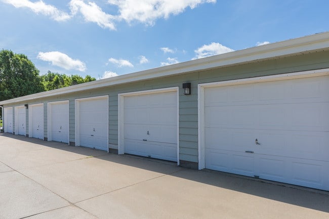 Photo - Independence Court