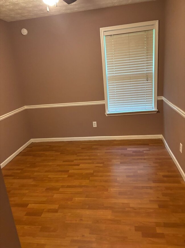 Photo - 2987 Fields Dr