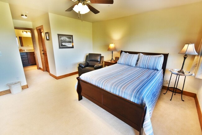 Photo - Monthly Rental - 724B Anemone