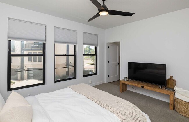 Photo - 1389 Keosauqua Way