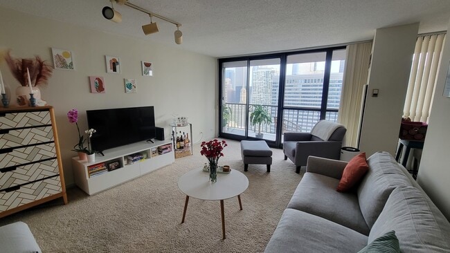 Photo - 10 E Ontario St Unit 3804