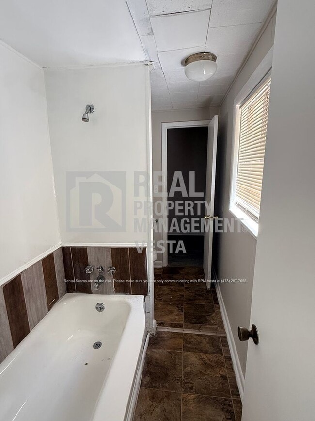 Photo - 614 Cedarwood Dr