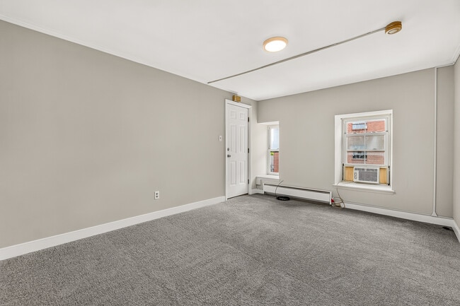 Photo - 243 E 2nd St