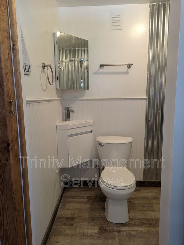 Photo - 395 Gina Cir