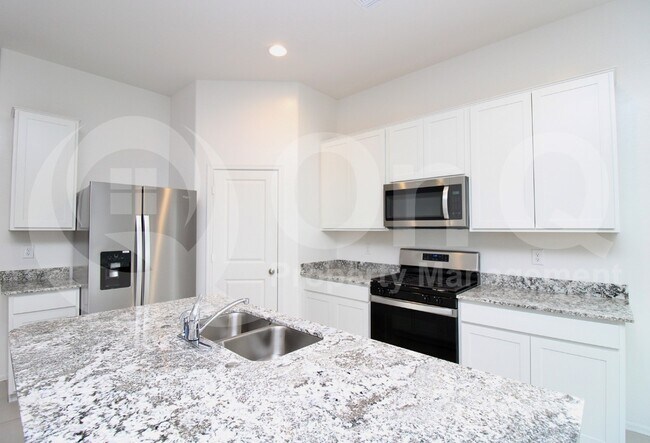 Photo - 15604 W Smoketree Dr