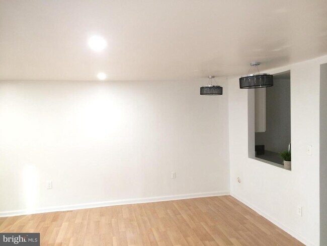 Photo - 14522 Wexhall Terrace