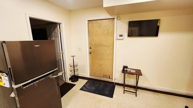 Photo - 240 Clinton Pl