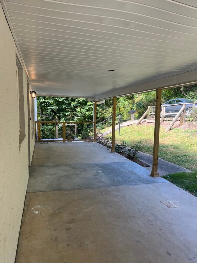 Photo - Pine Hill Apartments Unit A