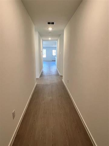 Photo - 921 Mossycup St