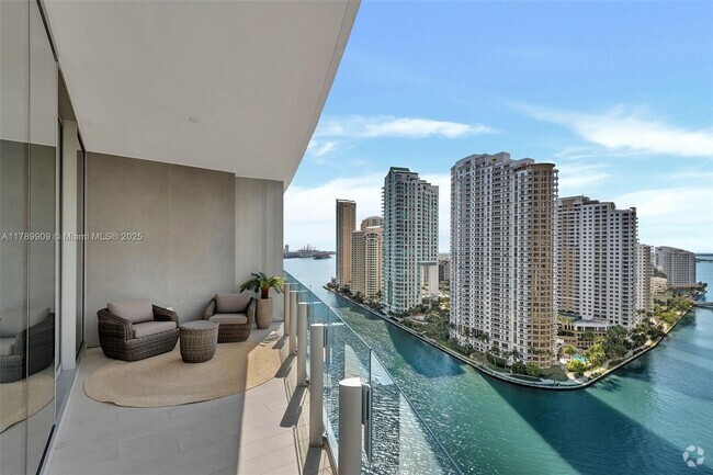 Building Photo - 300 Biscayne Blvd Way Unit 2007W Rental