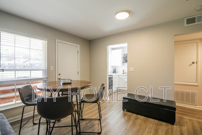 Photo - 4605 Coronado Dr