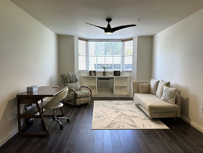 Building Photo - The Cove Waikiki - 2BR/2BA/2PK (Pet Negoti... Unit A408