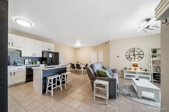 7292 S Blackhawk St Unit 203