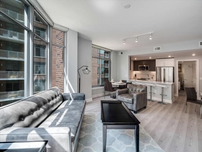 Building Photo - 4836 Rugby Ave Unit SI ID1050612P
