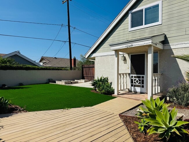 Building Photo - Your Dream Retreat Awaits in Nantucket Vil... Rental