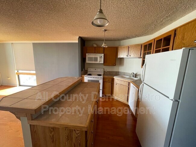 Photo - 1301 Speer Blvd