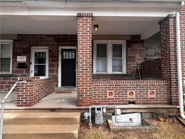 Photo - 437 Montclair Ave
