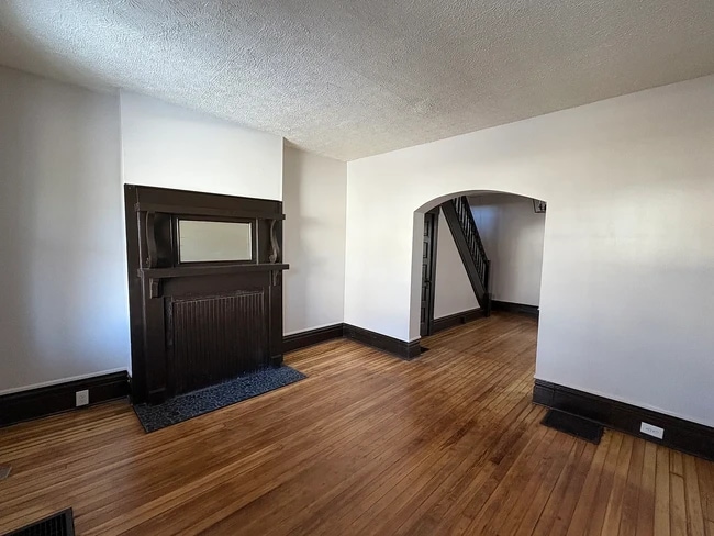 Photo - 687 E Columbus St Unit 687 E Columbus St