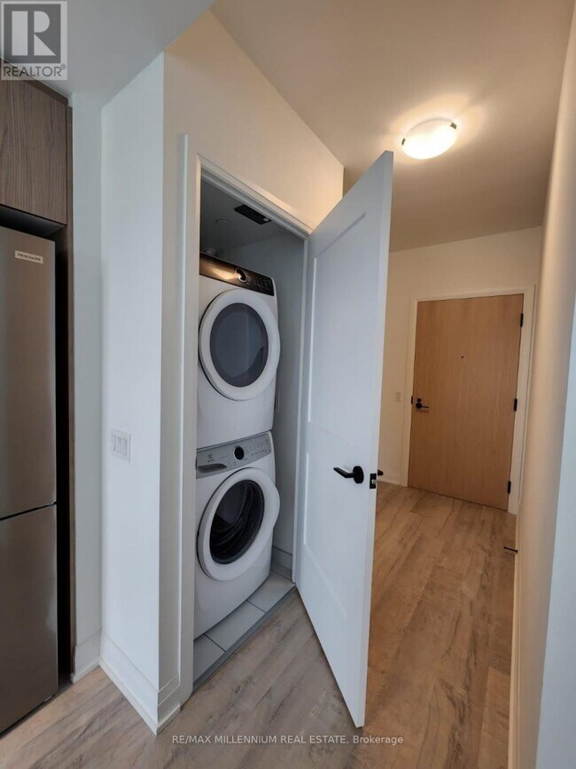 Photo - 50 George Butchart Dr Unit 904